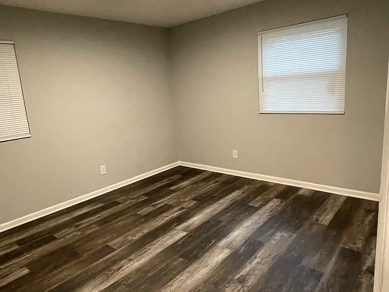 2815 Ravencroft Dr — Photo 14