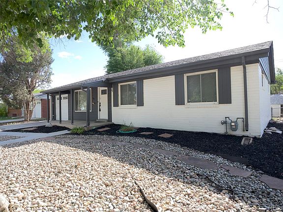 2nd image of 647 S Jasmine Way