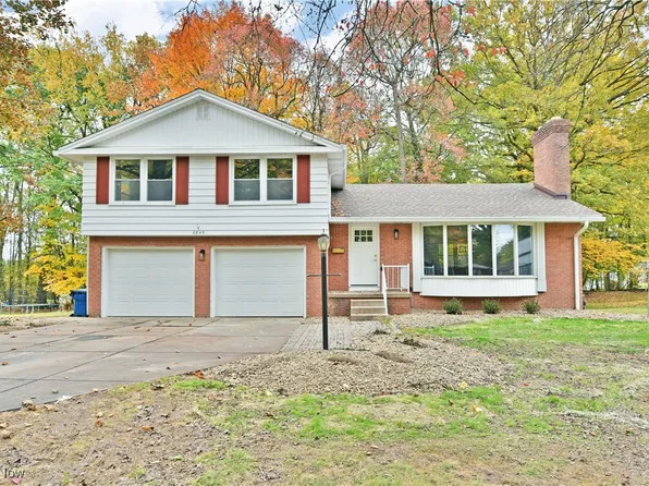 6845 Katahdin Dr, Poland, OH 44514