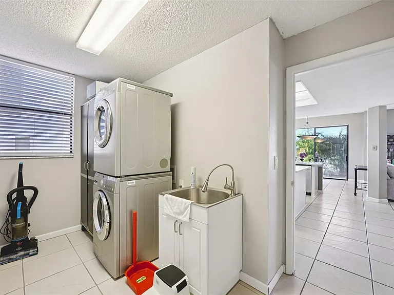 12929 Prestwick Dr — Photo 13