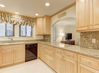 880 Via Mendoza UNIT B, Laguna Woods, CA 92637