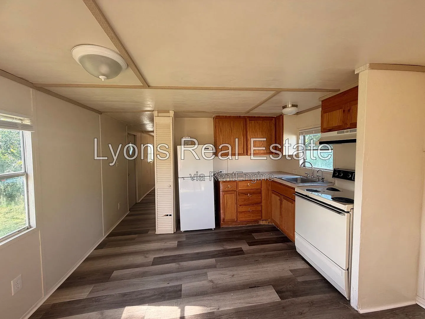 2 bed, 1.0 bath, 480 sqft, $795 — Photo 2