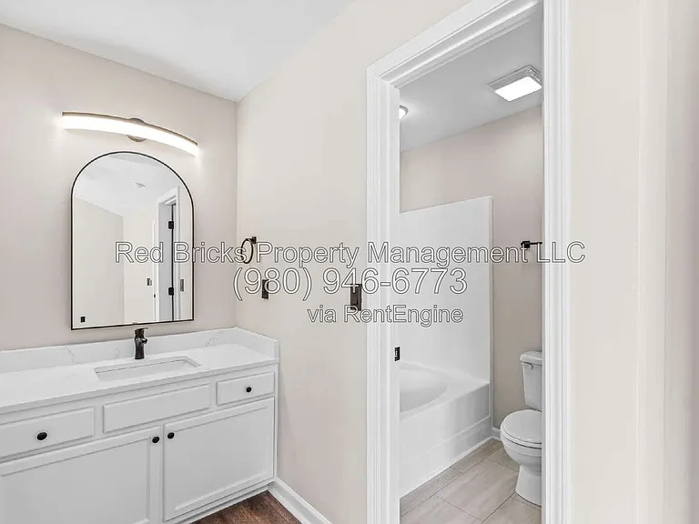 10212 University Park Ln — Photo 21
