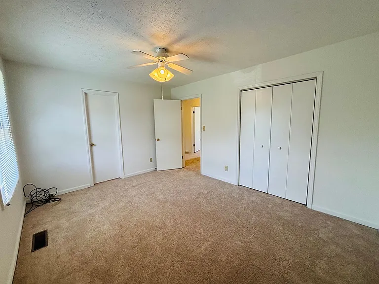 435 Wakeman Ct — Photo 14