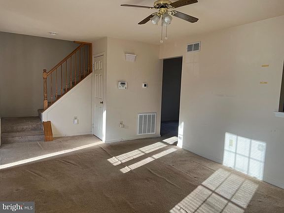 5th image of 318 Birch Hollow Dr