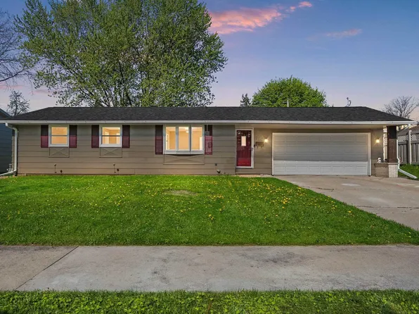 920 Lee Ave, De Pere, WI 54115