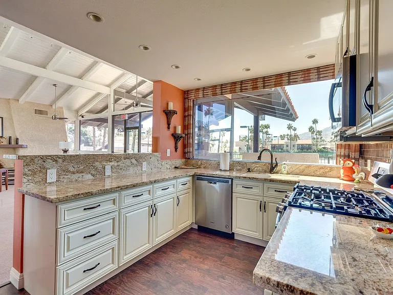 2170 S Palm Canyon Dr #16 — Photo 14