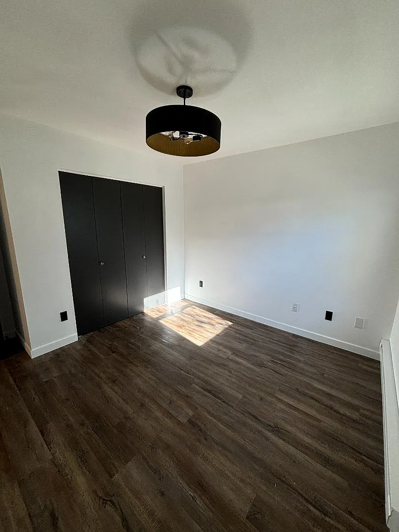 701 N Rouse Ave - Unit 4 — Photo 2