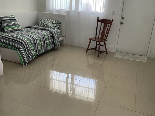8531 Harding Ave APT 5, Miami Beach, FL 33141