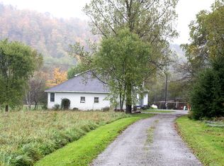 4105 Humphrey Rd, Great Valley, NY 14741