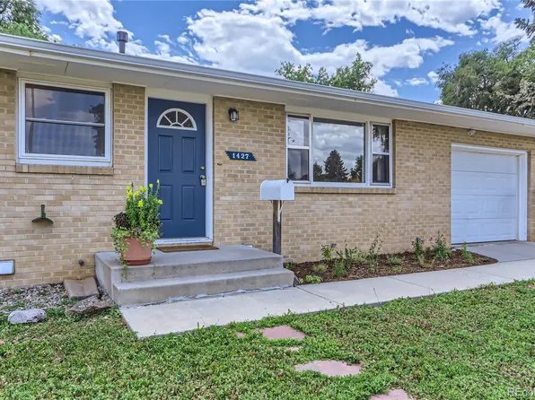1427 Sanborn Place, Longmont, CO 80501