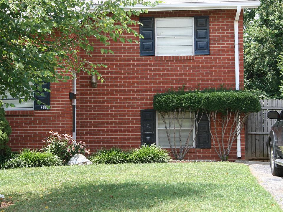 1st image of 3063-3065 Stanford Dr