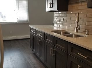 8639 W Foster Ave APT 3B, Chicago, IL 60656