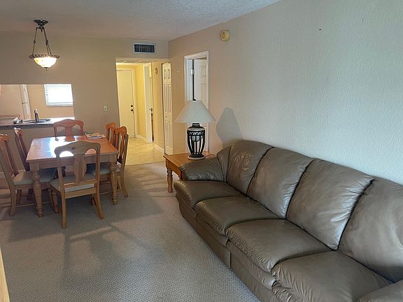 4th image of 9235 Lagoon Pl APT 206