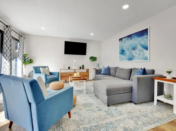 1251 Parker Pl Unit 2J, San Diego, CA 92109