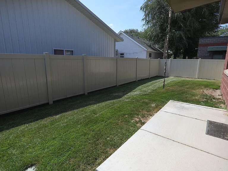 1252 Broadway St — Photo 2