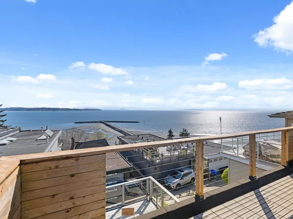 15066 Royal Ave, White Rock, BC V4B 1L9