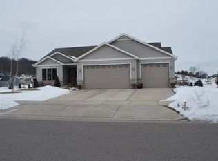 712 Reeve Rd, Mazomanie, WI 53560