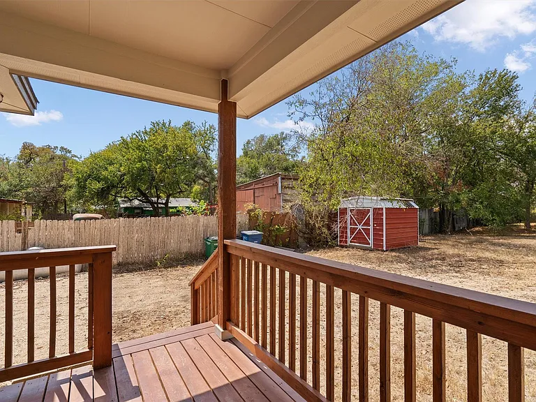 10004 1/2 Gail Rd — Photo 23