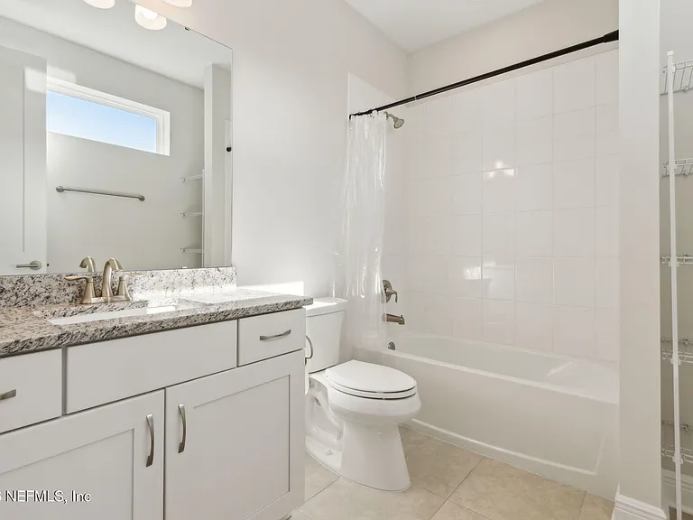401 Marquesa Cir — Photo 42