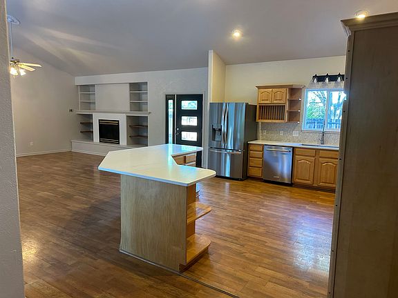5th image of 2678 Cambridge Rd