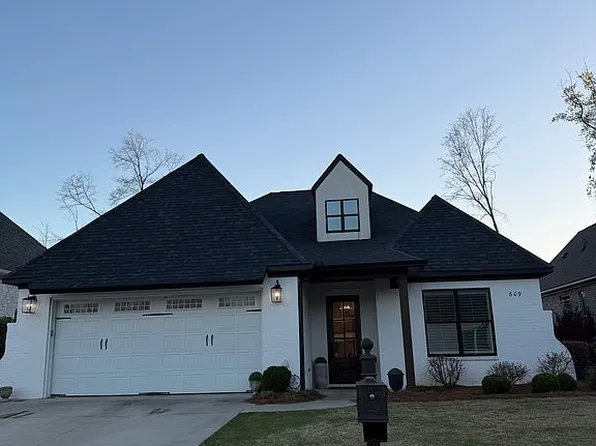 609 Overbrook Ln, Auburn, AL 36830