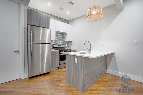 2061 Union St #2R Photo 1