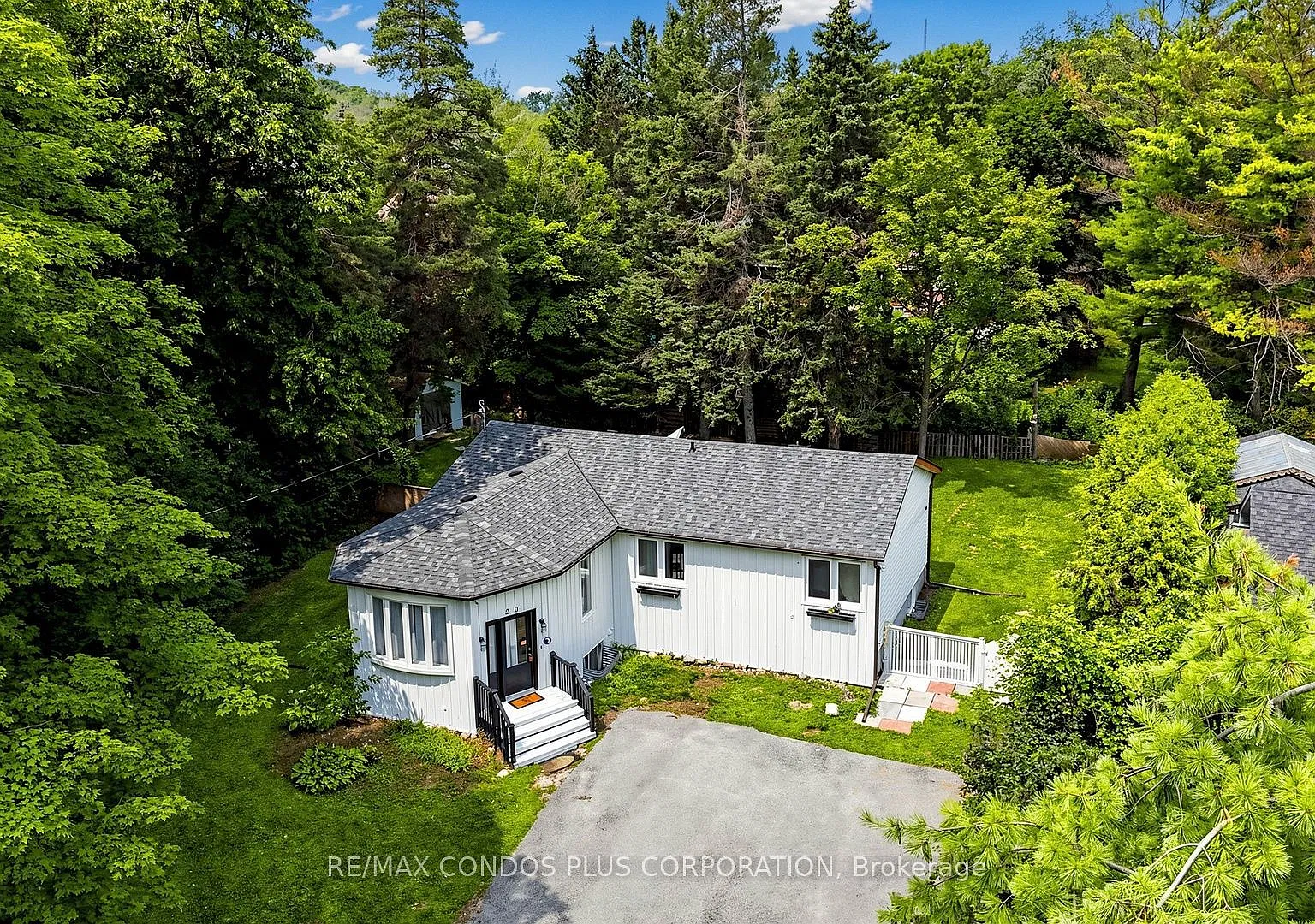 5 bed, $2,650 — Photo 1