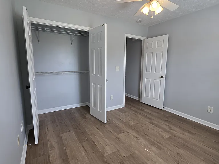 98 Lee Road 2095 — Photo 4