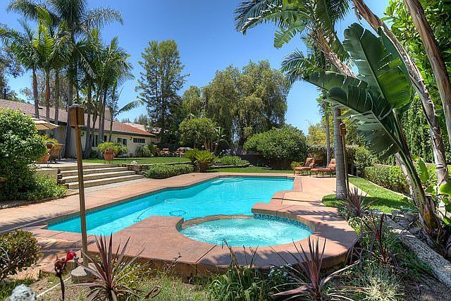 1st image of 12551 El Roy Dr