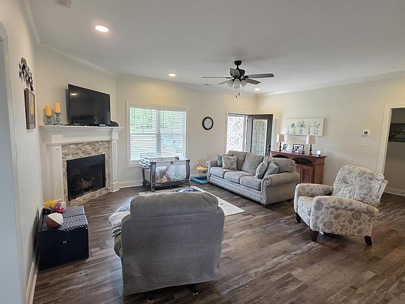 4th image of 29760 Gatlin Rd