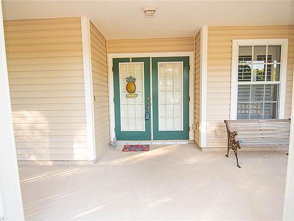 3rd image of 3223 Delilah Dr