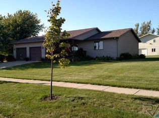 512 Northfield St, Garretson, SD 57030