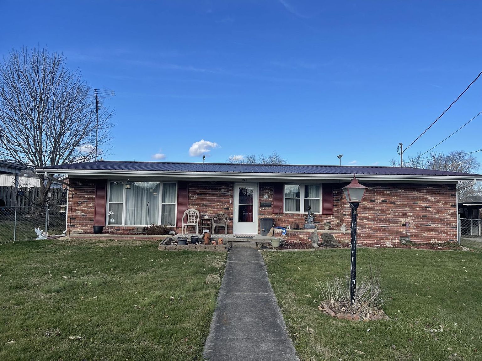 226 W Cross St, Oak Hill, OH 45656 | Zillow