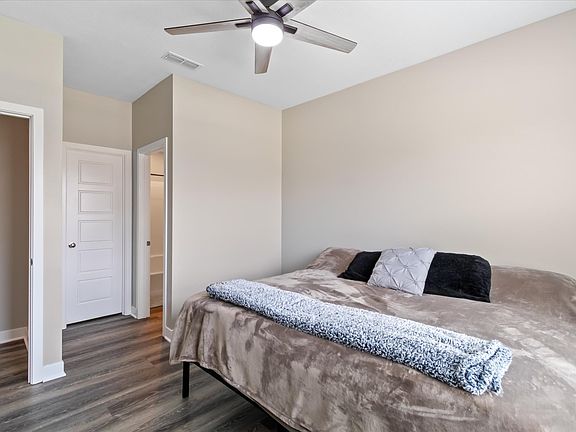 5th image of 1257 Lancaster Dr
