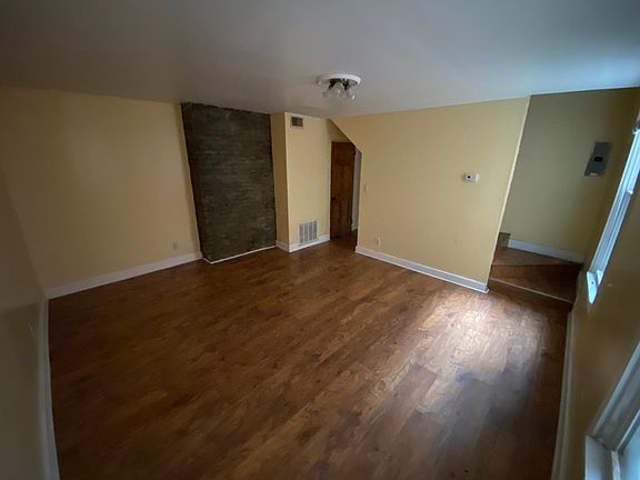 5th image of 122 Winkler St #2