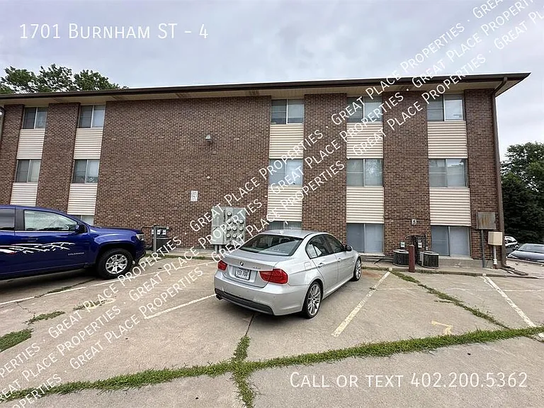 1701 Burnham St #4 — Photo 8