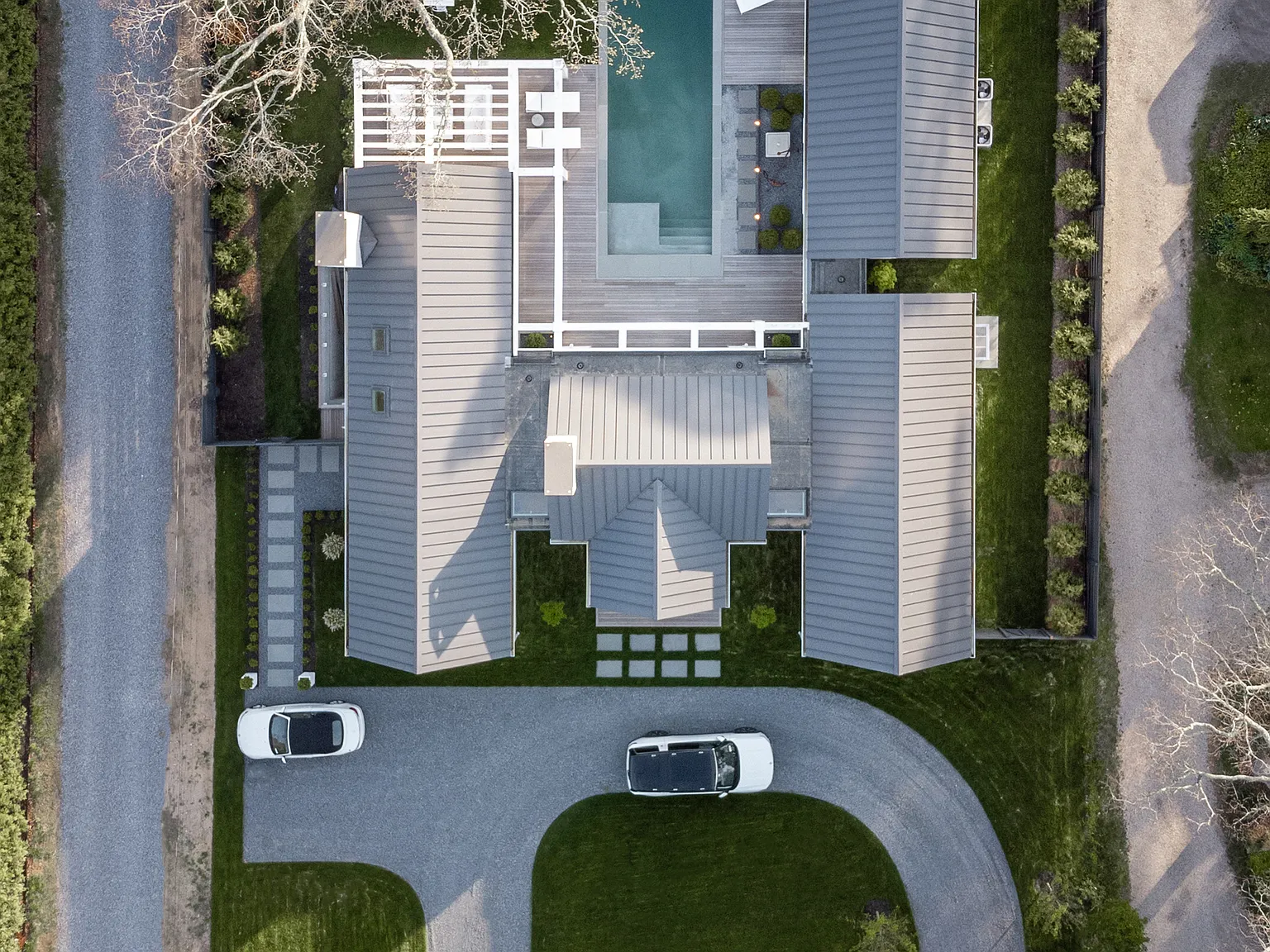 New Modern Luxury in Amagansett — Photo 3