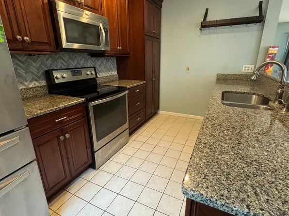 504 Whetstone Mls #504, Dayville, CT 06241