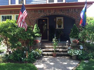 67 Cathedral Ave, Providence, RI 02908