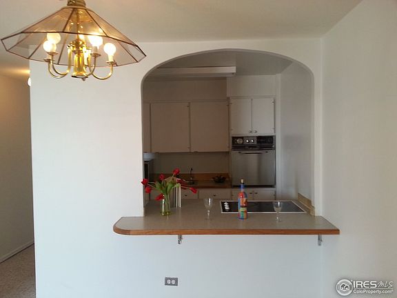 2nd image of 955 Eudora St #1404