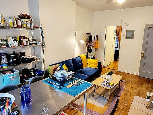 3rd image of 222 E 95th St APT 14