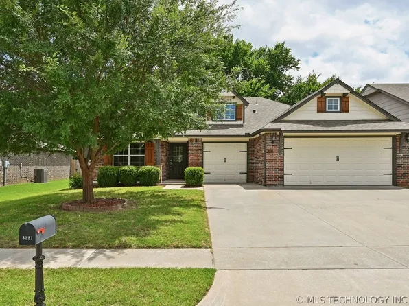 3121 W Fredericksburg St, Broken Arrow, OK 74011