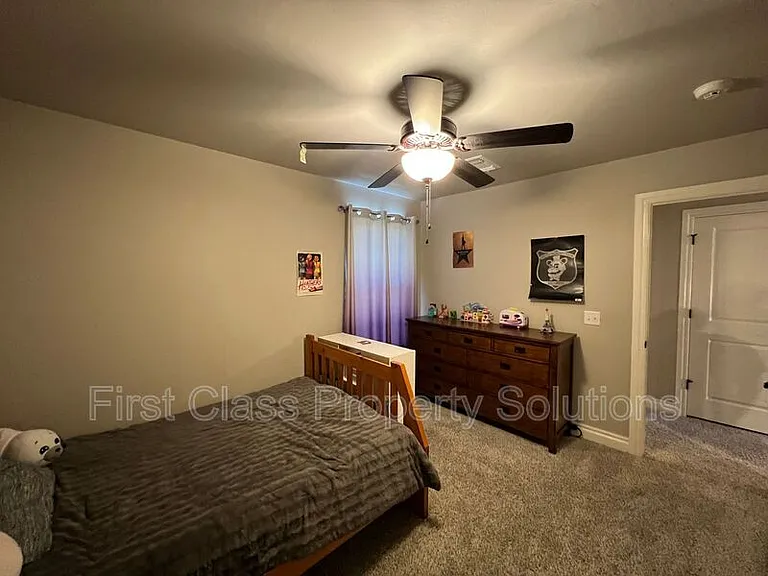 3116 Drake Crest Dr — Photo 8