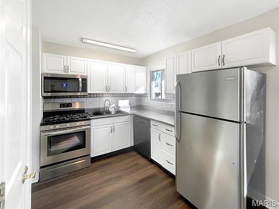 2nd image of 2528 Medford Dr