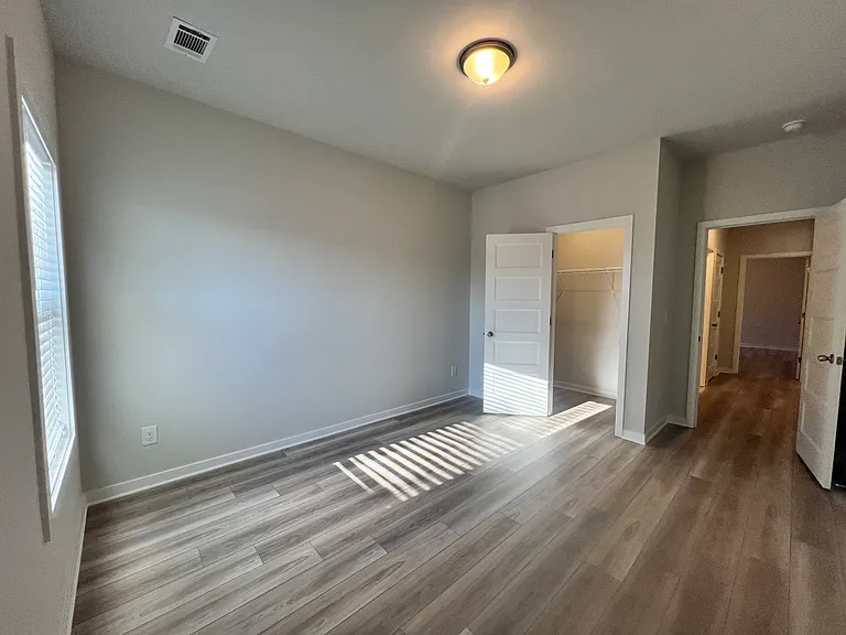 150 Rose Lake Ct — Photo 27