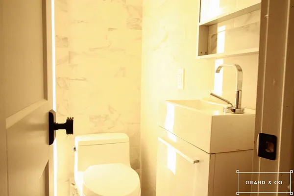 Rented by Grand & Co. | media 66