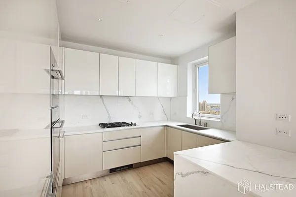 Rented by Halstead Real Estate | media 45