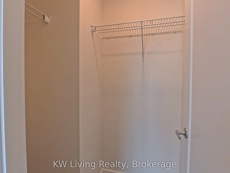 75 James St S #904 — Photo 20