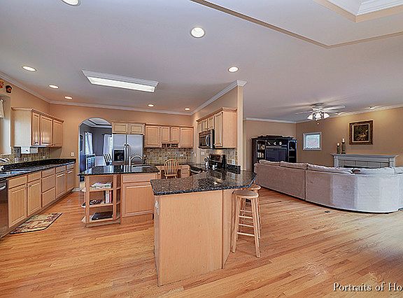 2nd image of 1N138 Morse St